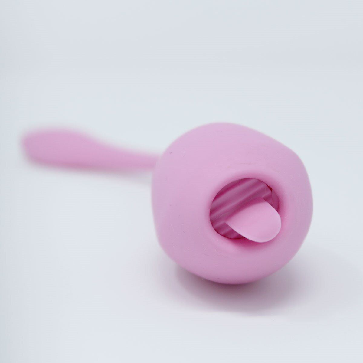 Wireless Remote Control Licking Tongue Vibrator Bullet Sex-toys for Women Couple