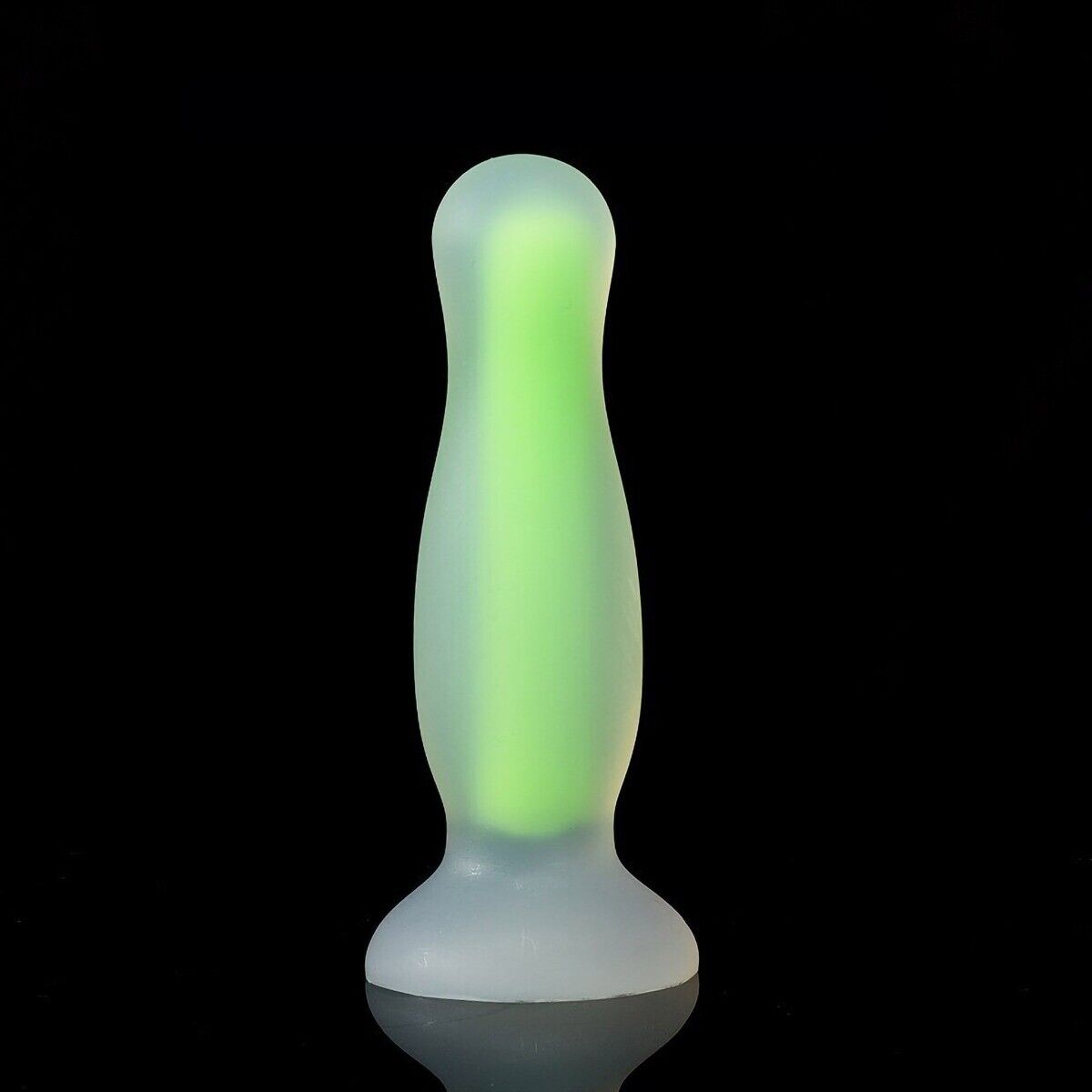 5.8 Glow-in-the-Dark Silicone Anal Butt Plug Dildo with Suction Cup Anal Sex Toy